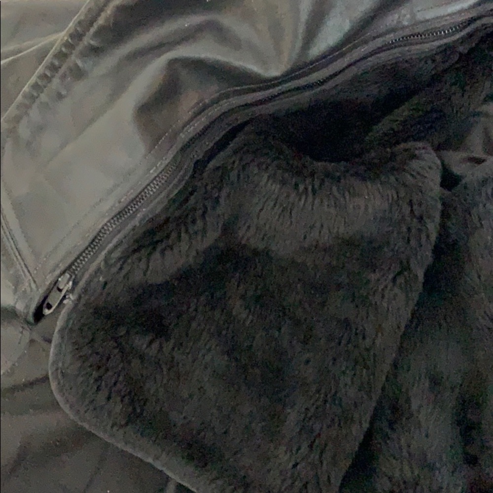 Leather jacket - Picture 6 of 7